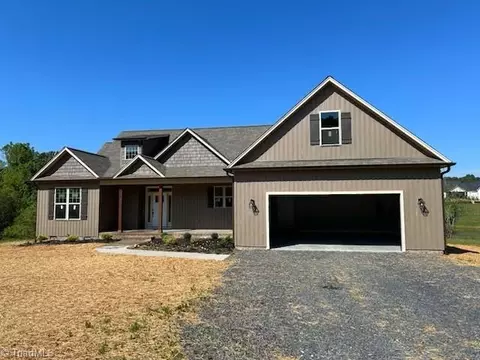 172 Little Creek Ln, Ruffin, NC 27326