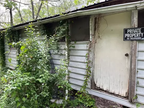Exterior - 452 Daniel St, Denton, NC 27239 photo 11 of 20
