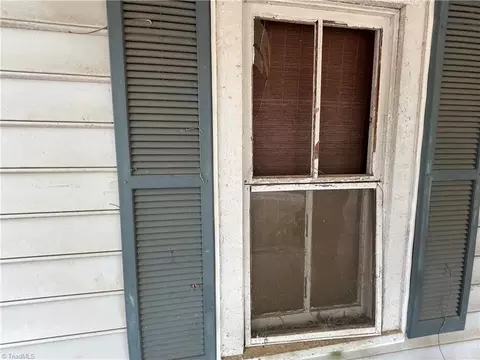 Exterior - 452 Daniel St, Denton, NC 27239 photo 18 of 20
