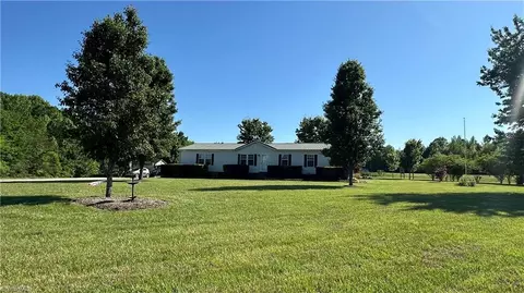 295 Fleetwood Dr, Salisbury, NC 28146