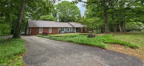 265 Magnolia Rd E, North Wilkesboro, NC 28659