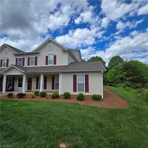 172 Pinewood Ln #104, Advance, NC 27006