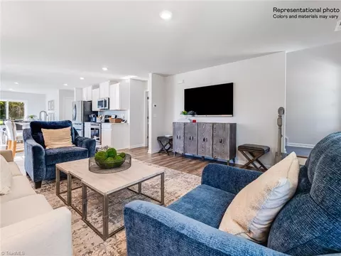 330 Kingscote Way, King, NC 27021