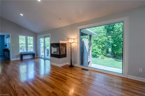 Living - 2021 Covington Rd, King, NC 27021 photo 5 of 6