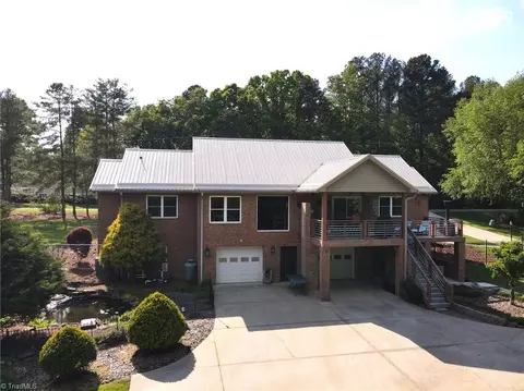Exterior - 2021 Covington Rd, King, NC 27021 photo 5 of 12