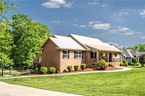 Exterior - 2021 Covington Rd, King, NC 27021 photo 2 of 12