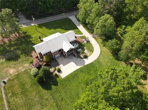 View/Area - 2021 Covington Rd, King, NC 27021 photo 3 of 4