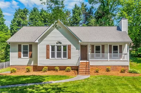2053 Heidelbury Dr, Winston Salem, NC 27106
