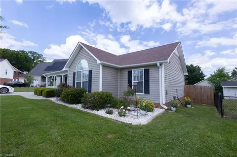 4881 Joshua Ct, Winston Salem, NC 27127