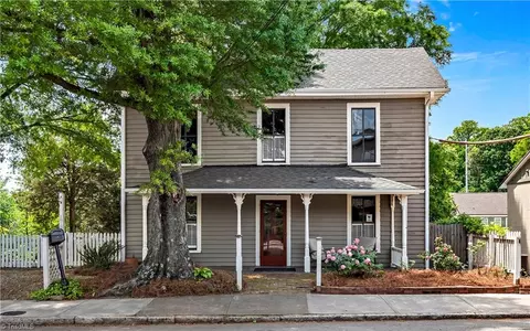 1010 Poplar St S, Winston Salem, NC 27101