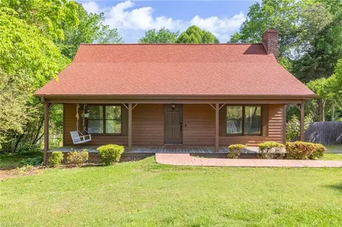 2615 Lynn Dr, Burlington, NC 27215