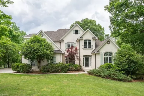 612 Wigeon Dr, Greensboro, NC 27455