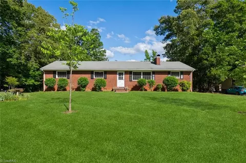 425 Bray Blvd, Asheboro, NC 27205