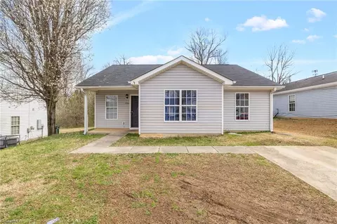 3304 Spring St, Greensboro, NC 27405