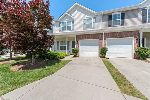 825 Central Park Ave, Greensboro, NC 27407