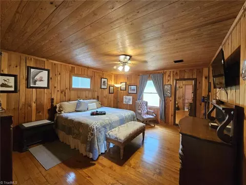 Bedroom - 290 Jonathan Dr, Lowgap, NC 27024 photo 4 of 5