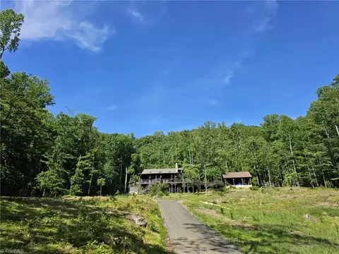290 Jonathan Dr, Lowgap, NC 27024