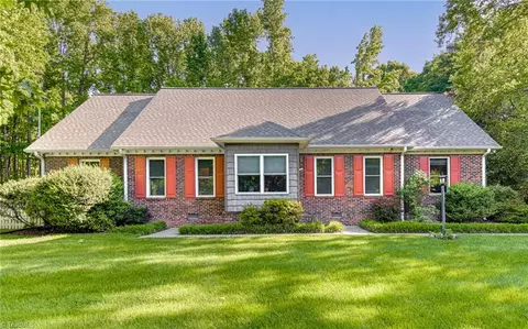 7602 Tiarella Ct, Summerfield, NC 27358