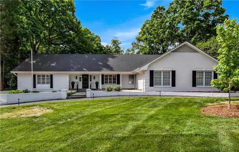 2200 Forest Dr, Winston Salem, NC 27104