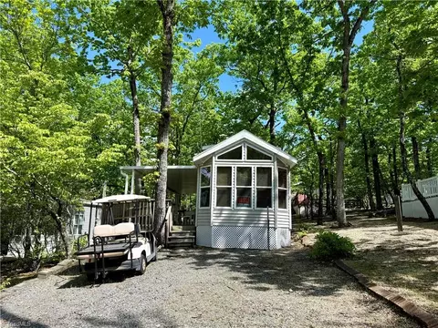 292 Laurelwood Ln, Traphill, NC 28685