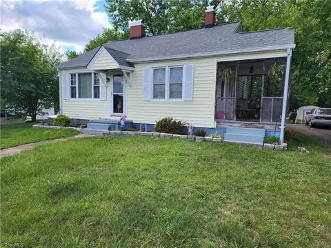 537 Butler St, Pilot Mountain, NC 27041