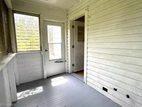 Exterior - 1274 Maple St, Elkin, NC 28621 photo 5 of 6