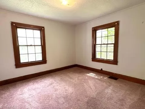 Bedroom - 1274 Maple St, Elkin, NC 28621 photo 2 of 4