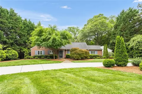 2660 Robinhood Rd, Winston Salem, NC 27106