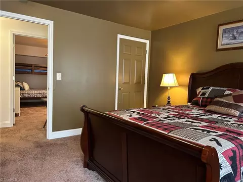 Bedroom - 98 Cascade Trl, Fancy Gap, VA 24328 photo 5 of 8