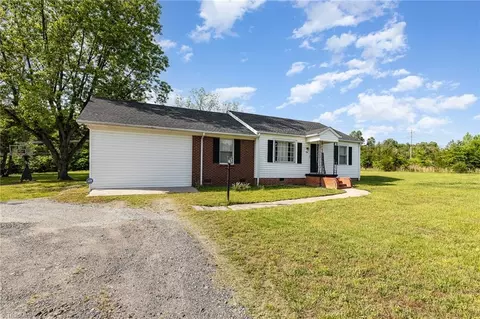 356 Davie Academy Rd, Mocksville, NC 27028