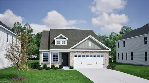 140 Candytuft Ct, Lexington, NC 27295