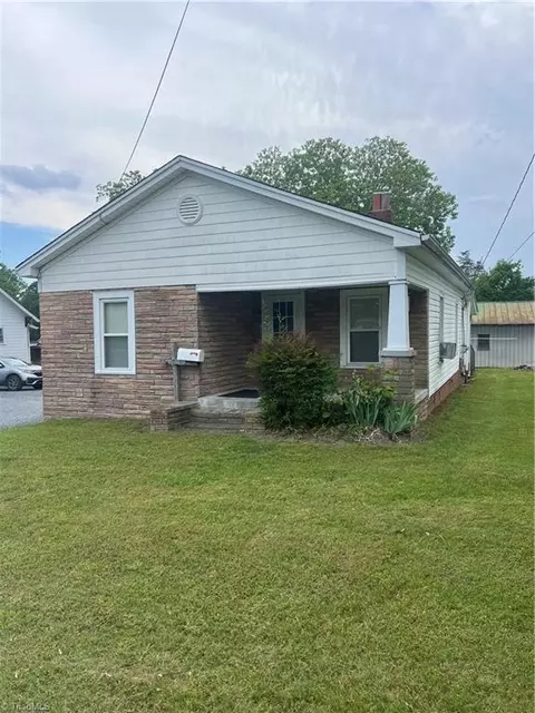 3706 Archdale Rd, Archdale, NC 27263