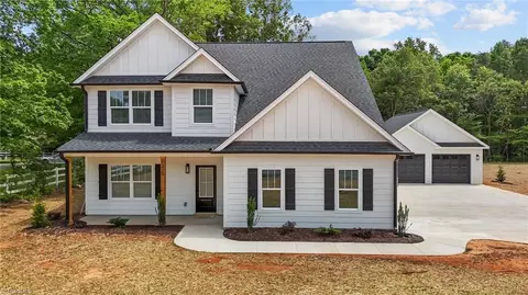 1329 Union Cross Rd, Kernersville, NC 27284