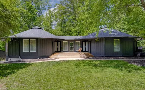 134 Apache Rd, Advance, NC 27006