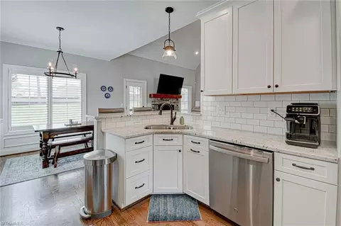 231 Plumstead Ln, Clemmons, NC 27012 photo 8