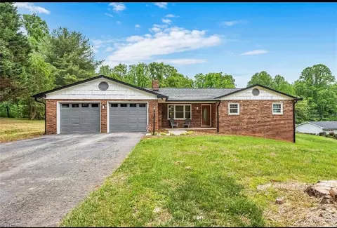 712 Green Acres Rd, Millers Creek, NC 28651