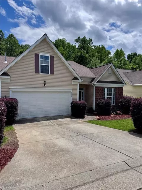 5052 Brian Center Ln, Winston Salem, NC 27106