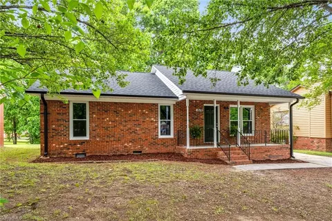1819 Bothwell St, Greensboro, NC 27401