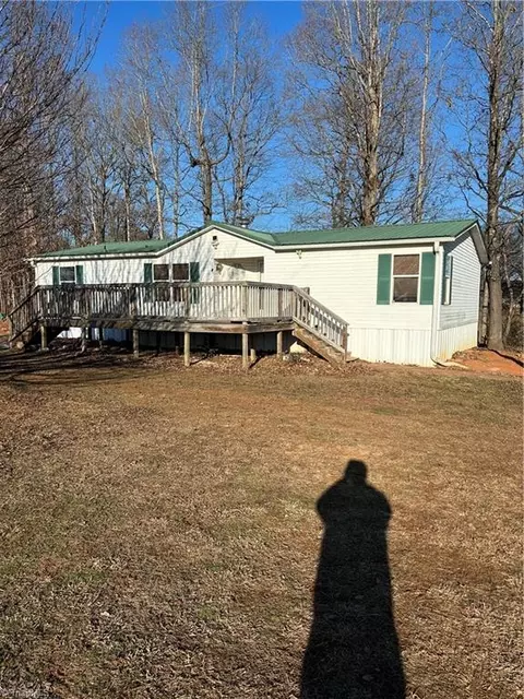 2539 Howards Bridge Rd, Union Grove, NC 28689