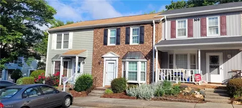 909 Shelby Dr #B, Greensboro, NC 27409