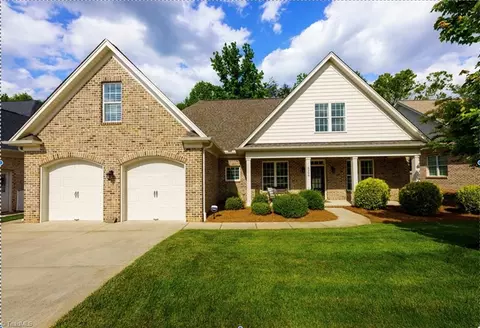 6208 Bedstone Dr, Greensboro, NC 27455