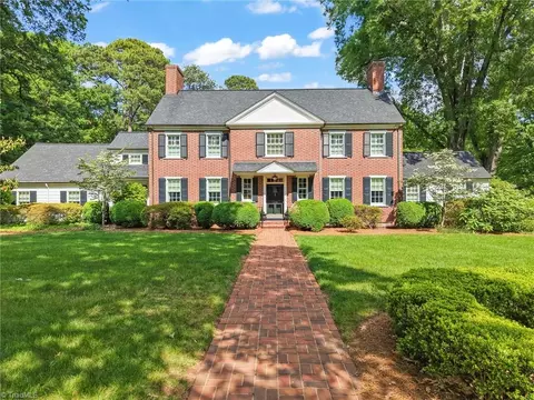 123 Pine Valley Rd S, Winston Salem, NC 27104