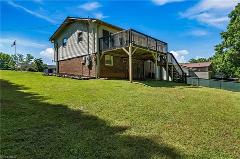 202 Queenland Ct, King, NC 27021 photo 31