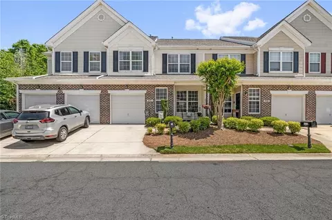 111 Channel Cove Ct, Jamestown, NC 27282