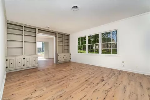 Living - 135 Devonway St, Eden, NC 27288 photo 1 of 1