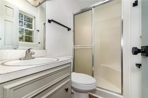Bath - 135 Devonway St, Eden, NC 27288 photo 1 of 2