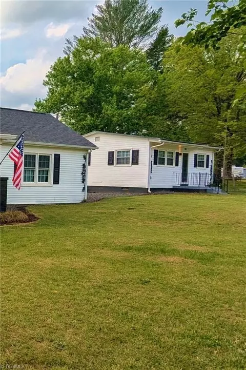 1065 Virginia St, Eden, NC 27288