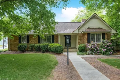 704 Front St, Burlington, NC 27215