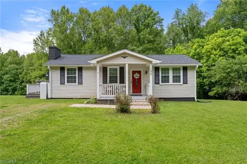 196 Lineback Rd, Mount Airy, NC 27030