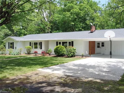 5911 Greenhorn Rd, Roaring River, NC 28669
